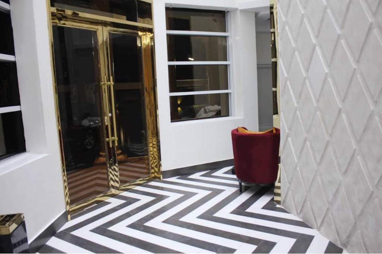 Joshesther Olive Hotel Ikeja Exterior foto